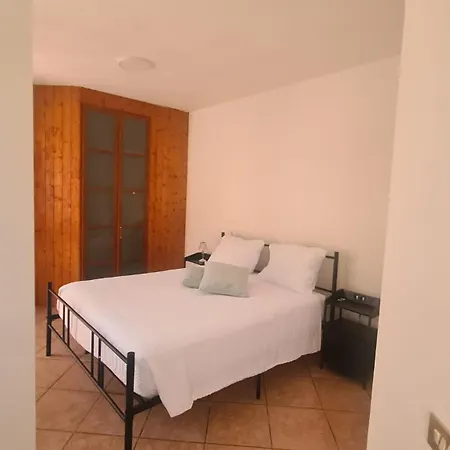 Appartement House Poppa Bellano