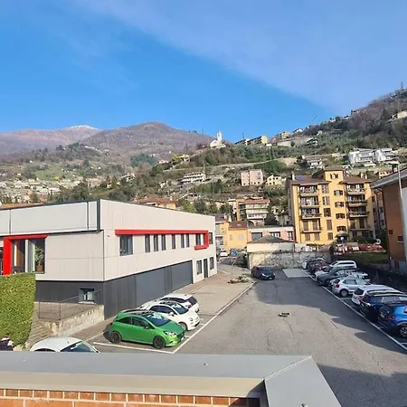 House Poppa Lejlighed Bellano