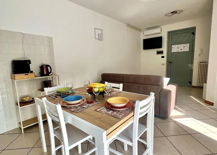 House Poppa * Bellano